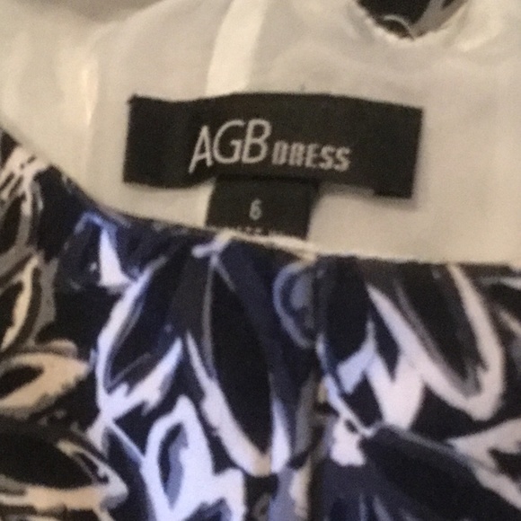 AGB Black & White Flowered Dress - Size 6 - Picture 3 of 5